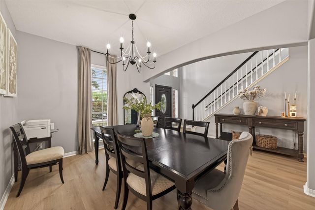 405 Pecan Grove, Dickinson, TX 77539