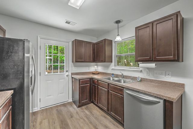 427 Savannah River Drive, Summerville, SC 29485