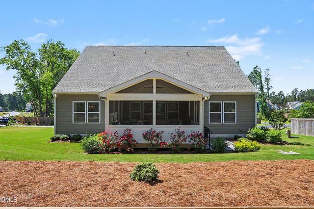 69 E Dentaires Way, Willow Springs, NC 27592