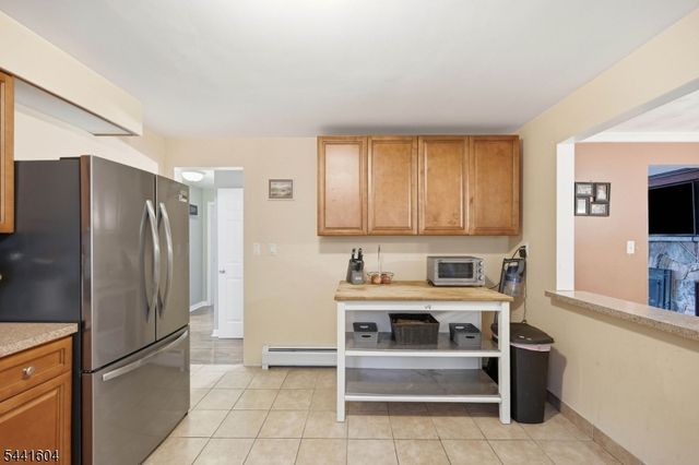 19 Fredericks St, Wanaque Boro, NJ 07465