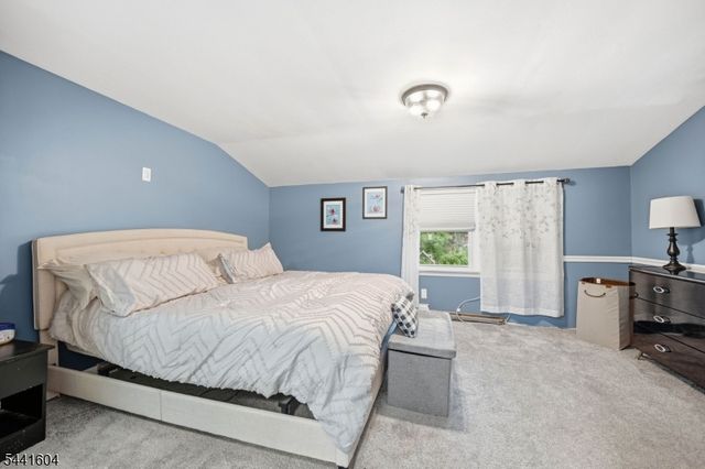 19 Fredericks St, Wanaque Boro, NJ 07465