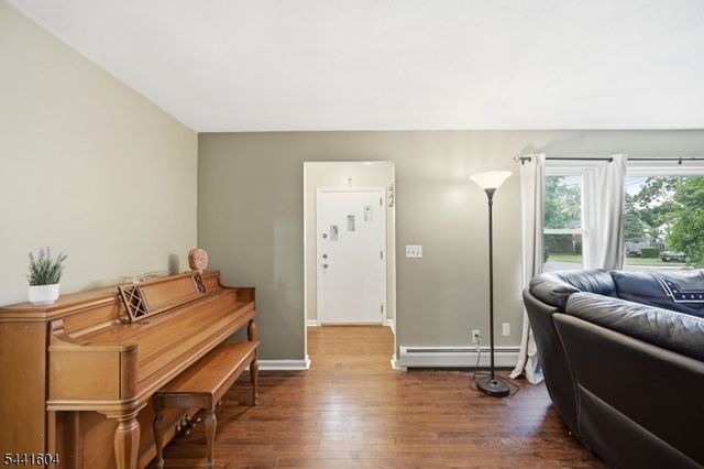 19 Fredericks St, Wanaque Boro, NJ 07465