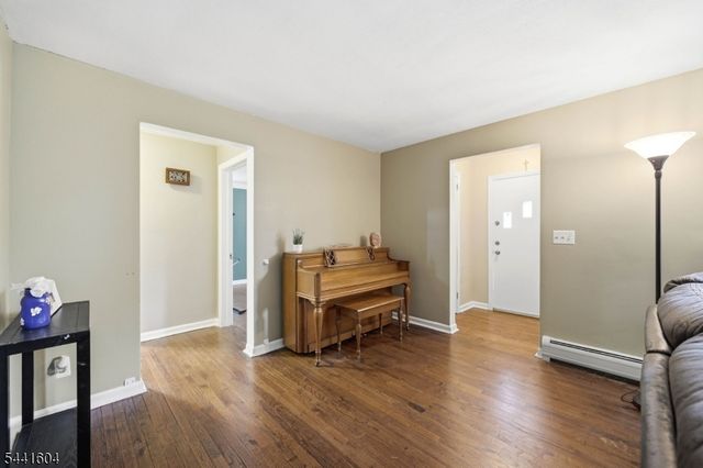 19 Fredericks St, Wanaque Boro, NJ 07465