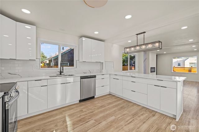 3202 S 66th st, Tacoma, WA 98409