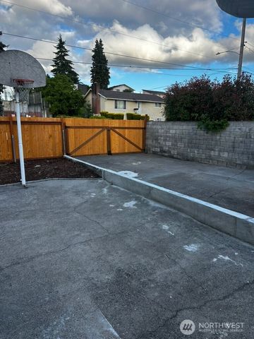 3202 S 66th st, Tacoma, WA 98409