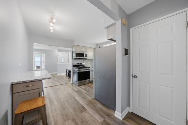 480 E 163rd Street, South Holland, IL 60473