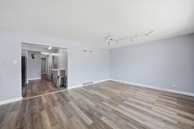 480 E 163rd Street, South Holland, IL 60473