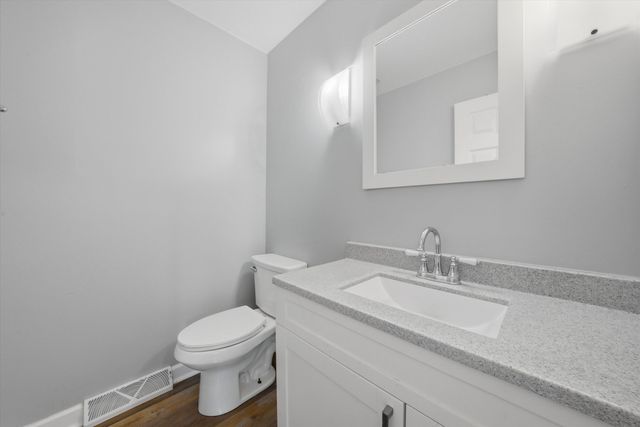 480 E 163rd Street, South Holland, IL 60473