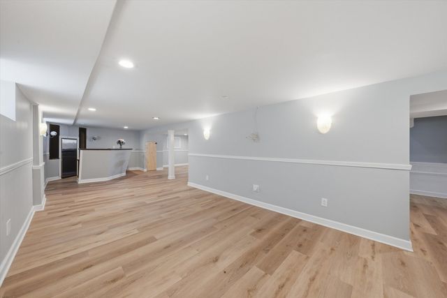 480 E 163rd Street, South Holland, IL 60473