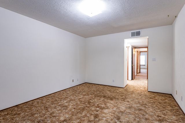 13109 Summer Place NE, Albuquerque, NM 87112