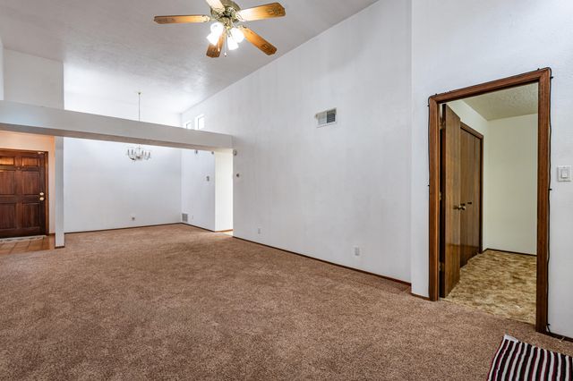 13109 Summer Place NE, Albuquerque, NM 87112
