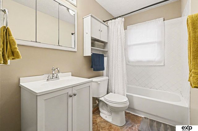 9164 Sprague Street, Omaha, NE 68134