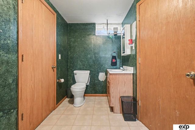 9164 Sprague Street, Omaha, NE 68134