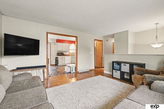 9164 Sprague Street, Omaha, NE 68134