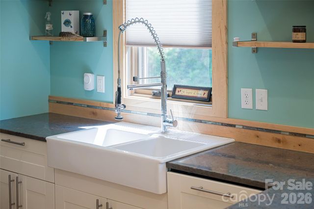 43 Upper Herron Cove Road, Weaverville, NC 28787