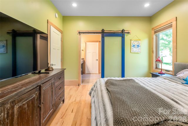 43 Upper Herron Cove Road, Weaverville, NC 28787