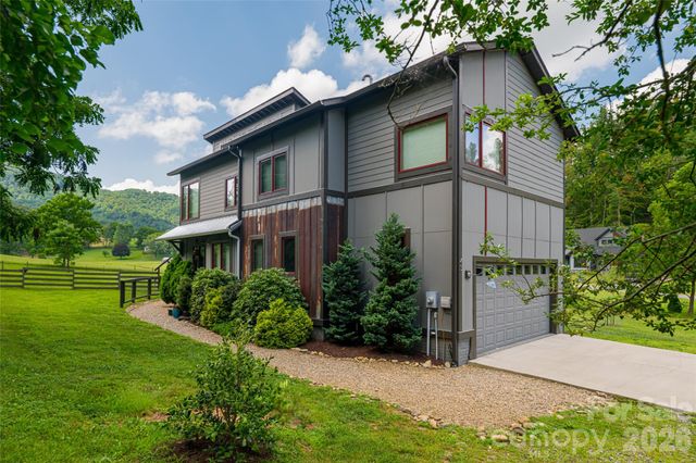 43 Upper Herron Cove Road, Weaverville, NC 28787