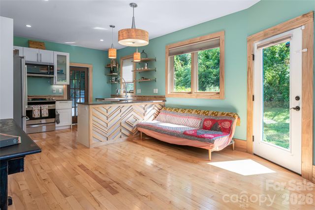 43 Upper Herron Cove Road, Weaverville, NC 28787