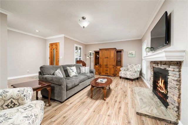 179 Oak Forest Circle, Glendora, CA 91741