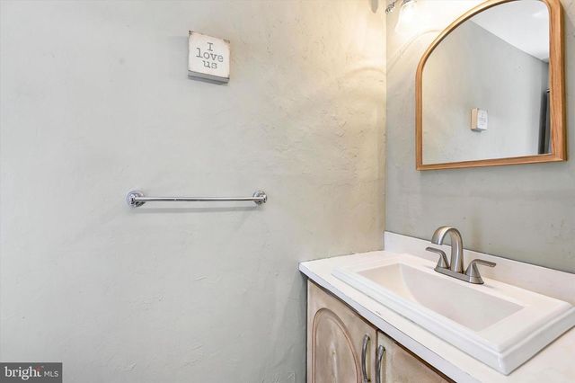 1418 BRAMBLE LN, West Chester, PA 19380