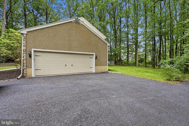 1418 BRAMBLE LN, West Chester, PA 19380