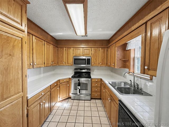 12949 Hwy 62, Tahlequah, OK 74464