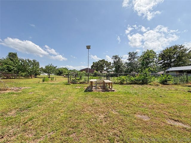 12949 Hwy 62, Tahlequah, OK 74464