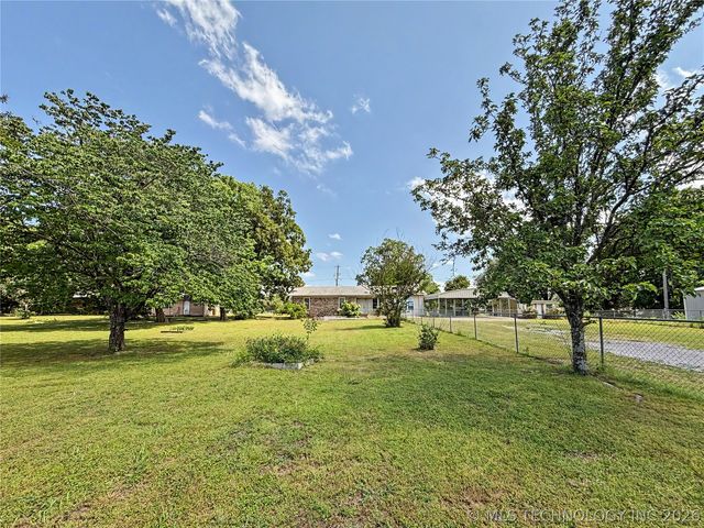 12949 Hwy 62, Tahlequah, OK 74464