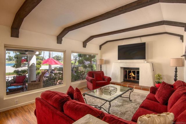 2632 Bayside Walk, San Diego, CA 92109