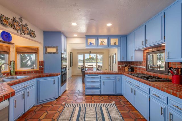 2632 Bayside Walk, San Diego, CA 92109