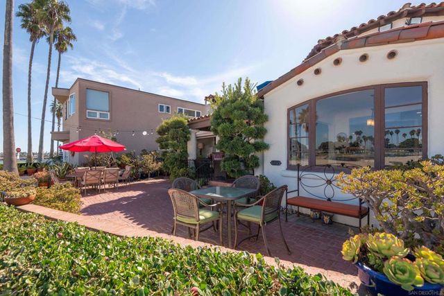 2632 Bayside Walk, San Diego, CA 92109