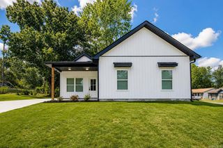 4800 Greenfield Dr, Little Rock, AR 72209