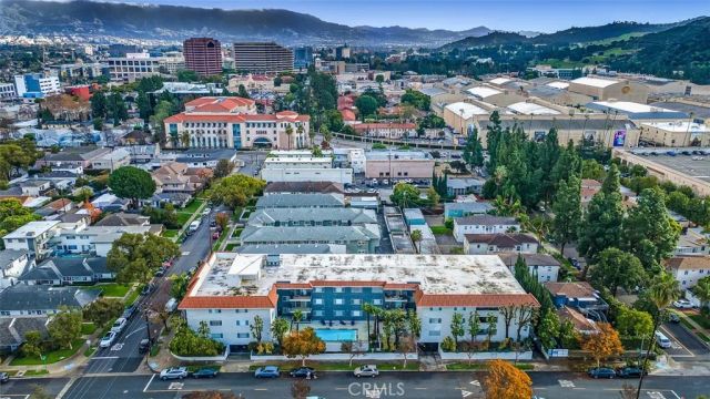 4140 Warner Boulevard 208, Burbank, CA 91505