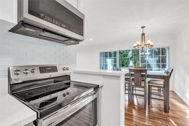 4140 Warner Boulevard 208, Burbank, CA 91505