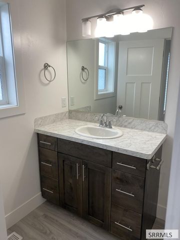 7154 S Branston Ave, Idaho Falls, ID 83402
