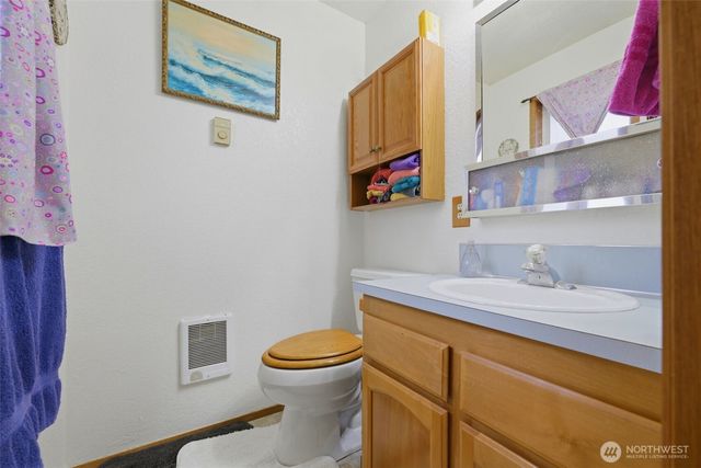 130 E Rainbow Drive, Shelton, WA 98584