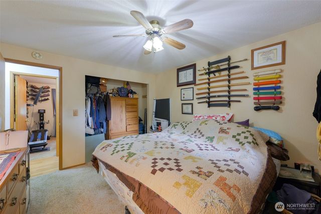 130 E Rainbow Drive, Shelton, WA 98584