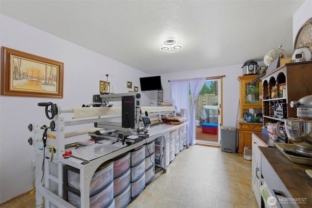 130 E Rainbow Drive, Shelton, WA 98584