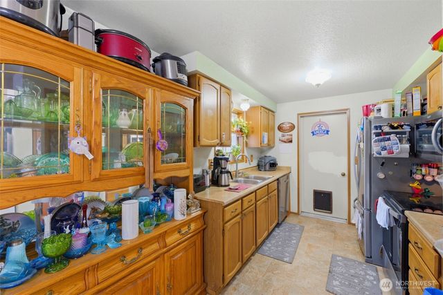 130 E Rainbow Drive, Shelton, WA 98584