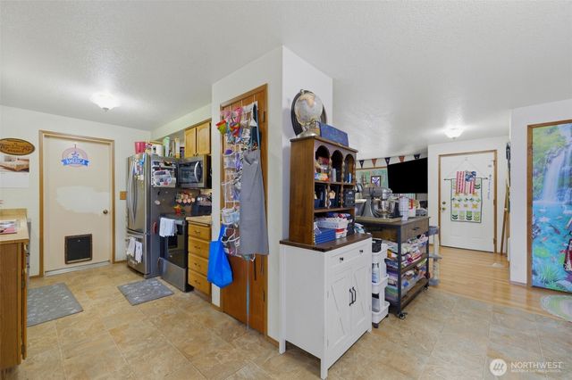 130 E Rainbow Drive, Shelton, WA 98584