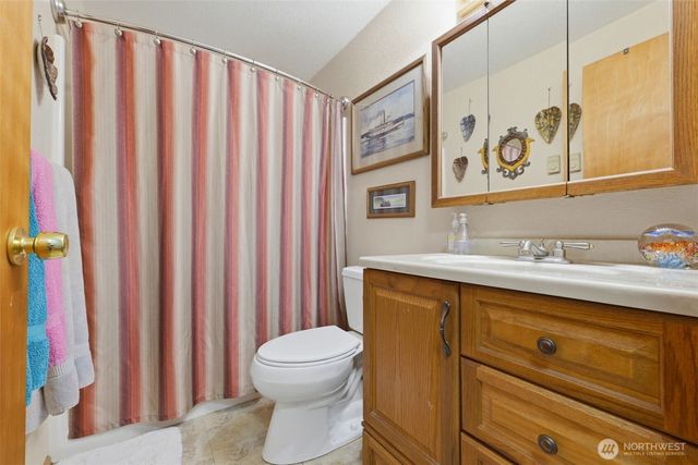 130 E Rainbow Drive, Shelton, WA 98584