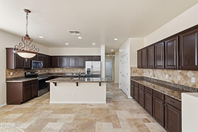 14636 W INDIANOLA Avenue, Goodyear, AZ 85395