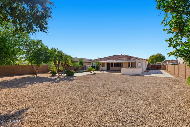 14636 W INDIANOLA Avenue, Goodyear, AZ 85395