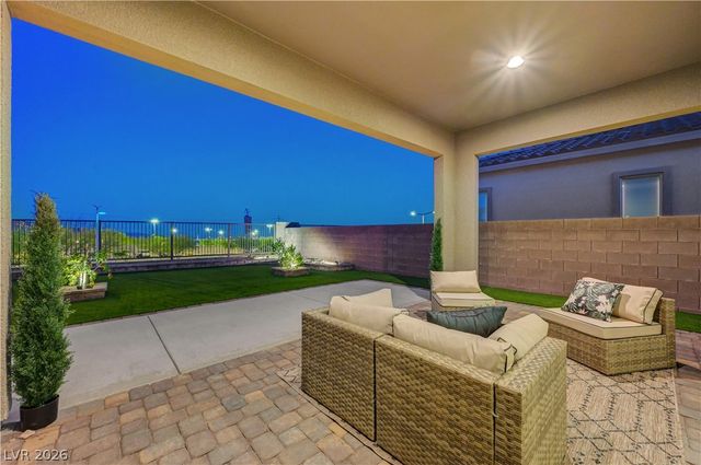 406 Nine Mile Creek Drive, Las Vegas, NV 89138