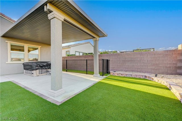 406 Nine Mile Creek Drive, Las Vegas, NV 89138