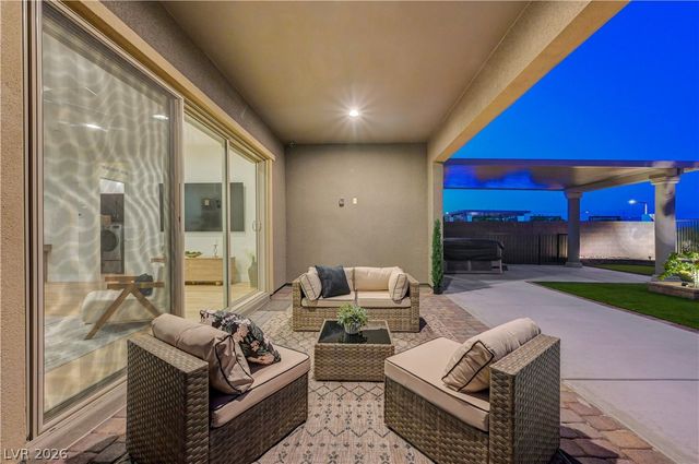 406 Nine Mile Creek Drive, Las Vegas, NV 89138