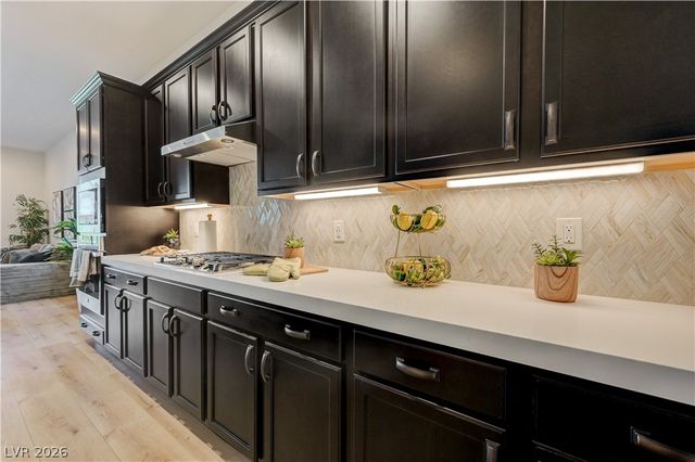 406 Nine Mile Creek Drive, Las Vegas, NV 89138