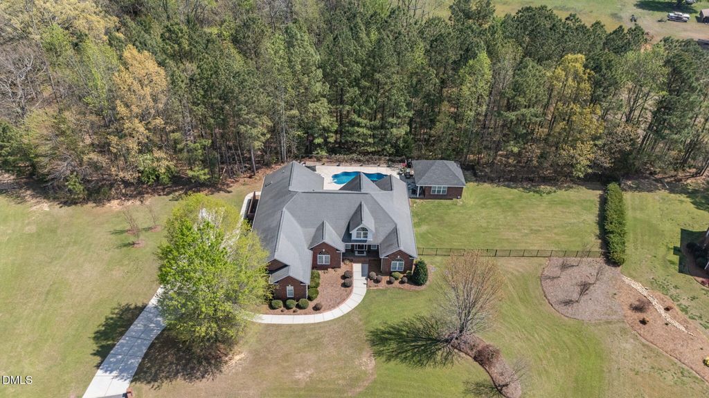 104 Westchase Run, Sanford, NC 27330