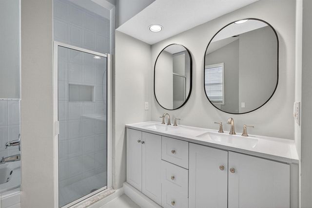 1052 W Shore Drive, West Palm Beach, FL 33406