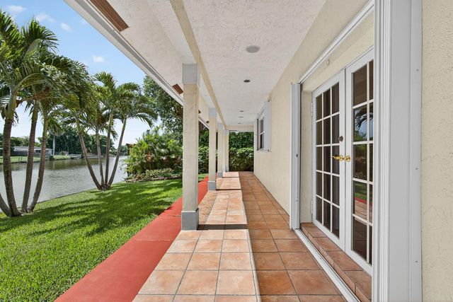 1052 W Shore Drive, West Palm Beach, FL 33406